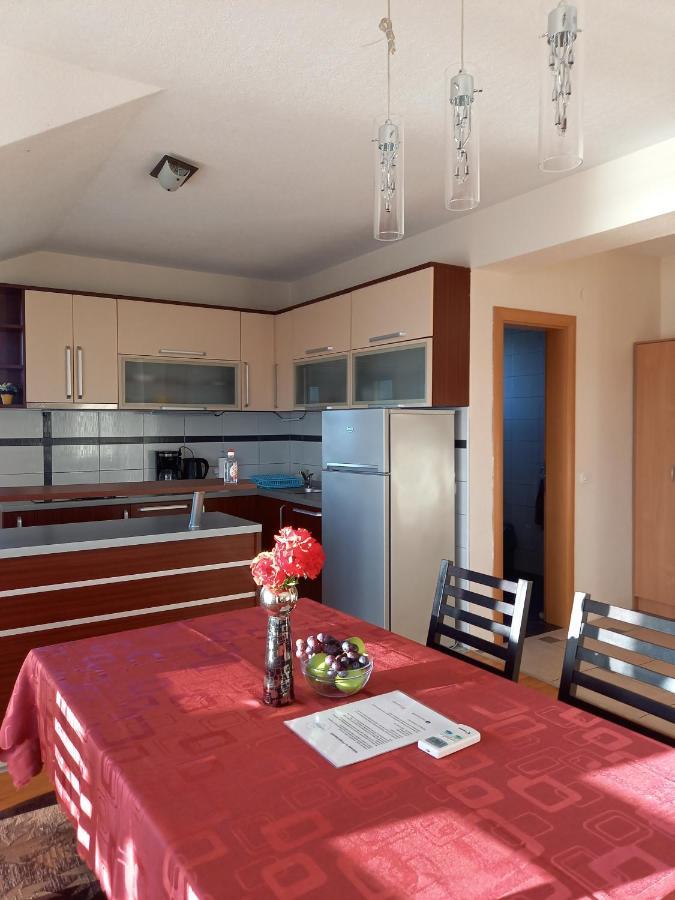 Ps Apartments - Peshtani Pestani Exterior photo